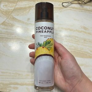 Bath & Body Works “Coconut Pineapple” mist